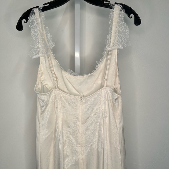 For Love and Lemons Clemence Maxi Cream Size Medium - Picture 9 of 14